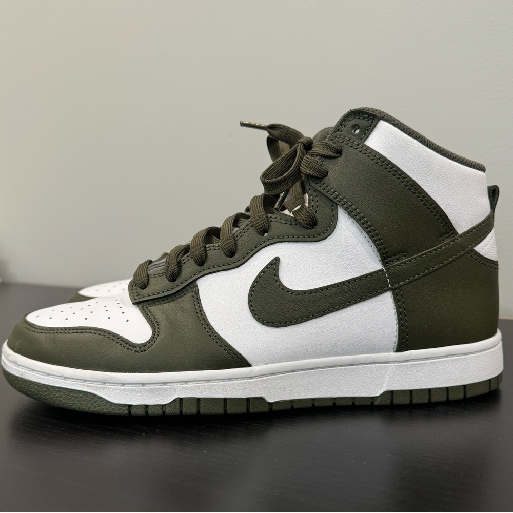 Nike Dunk High Olive